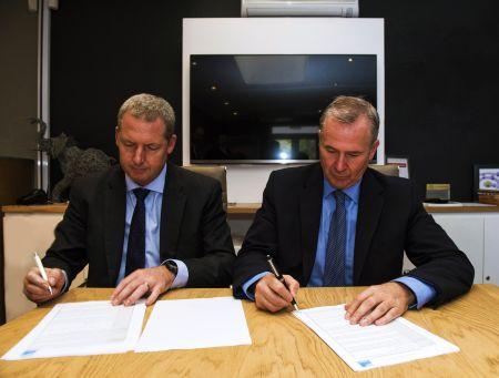 0908-59081-iwayafrica-signe-avec-avanti-communication-pour-offrir-la-connectivite-internet-en-afrique-via-son-satellite-hylas-4_M